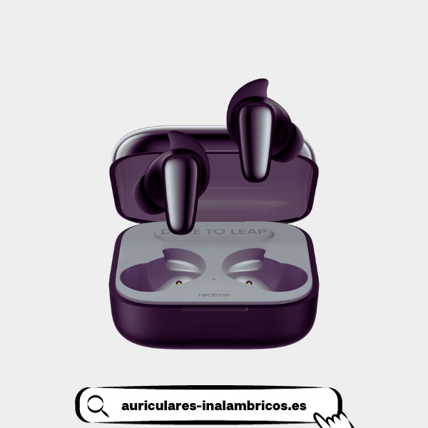 Se muestran unos auriculares inalámbricos en su estuche de carga abierto. El estuche de carga se encuentra sobre una URL en la que se puede hacer clic: "auriculares-inalambricos.es".